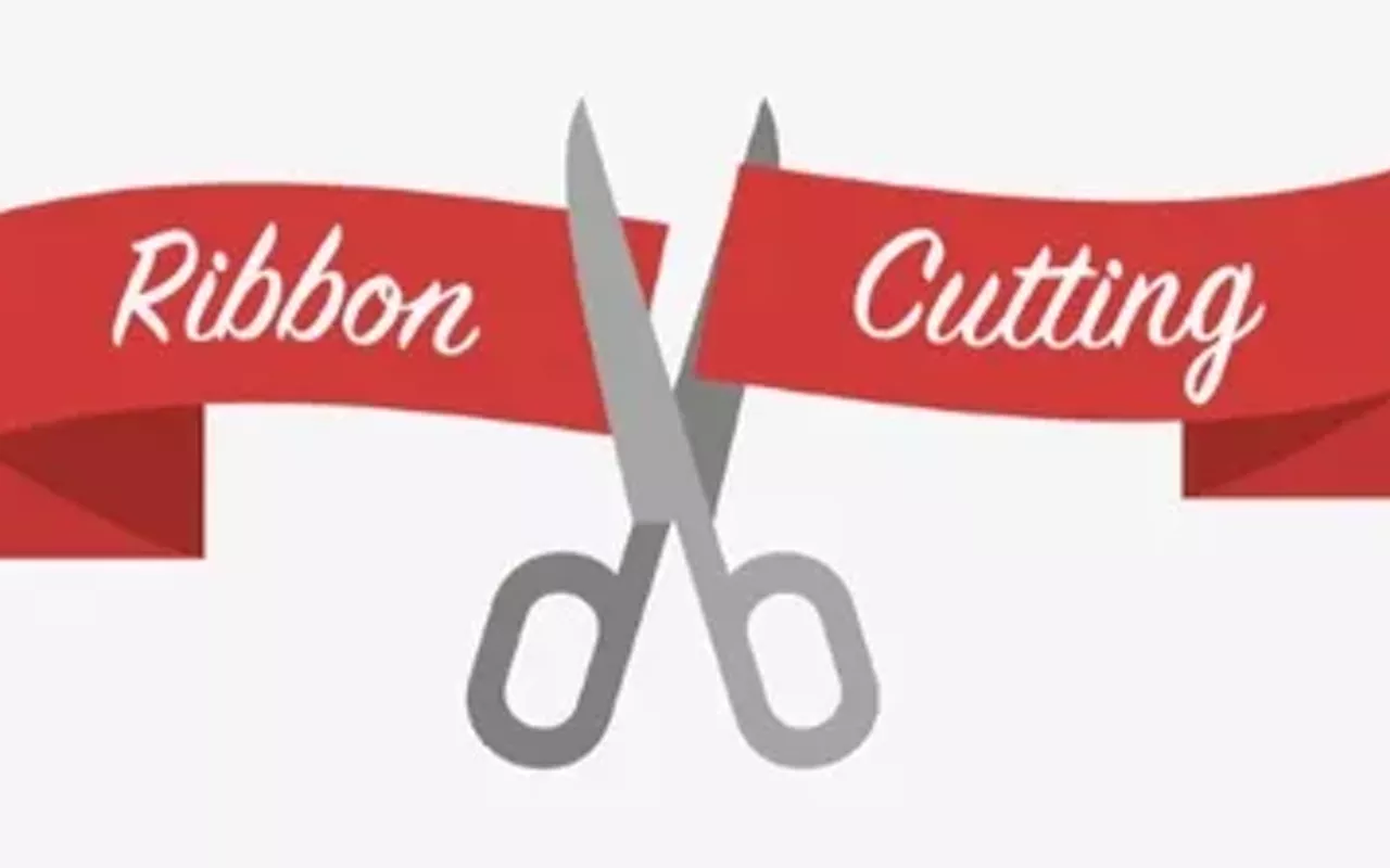 Image: Arlington's Ribbon Cutting