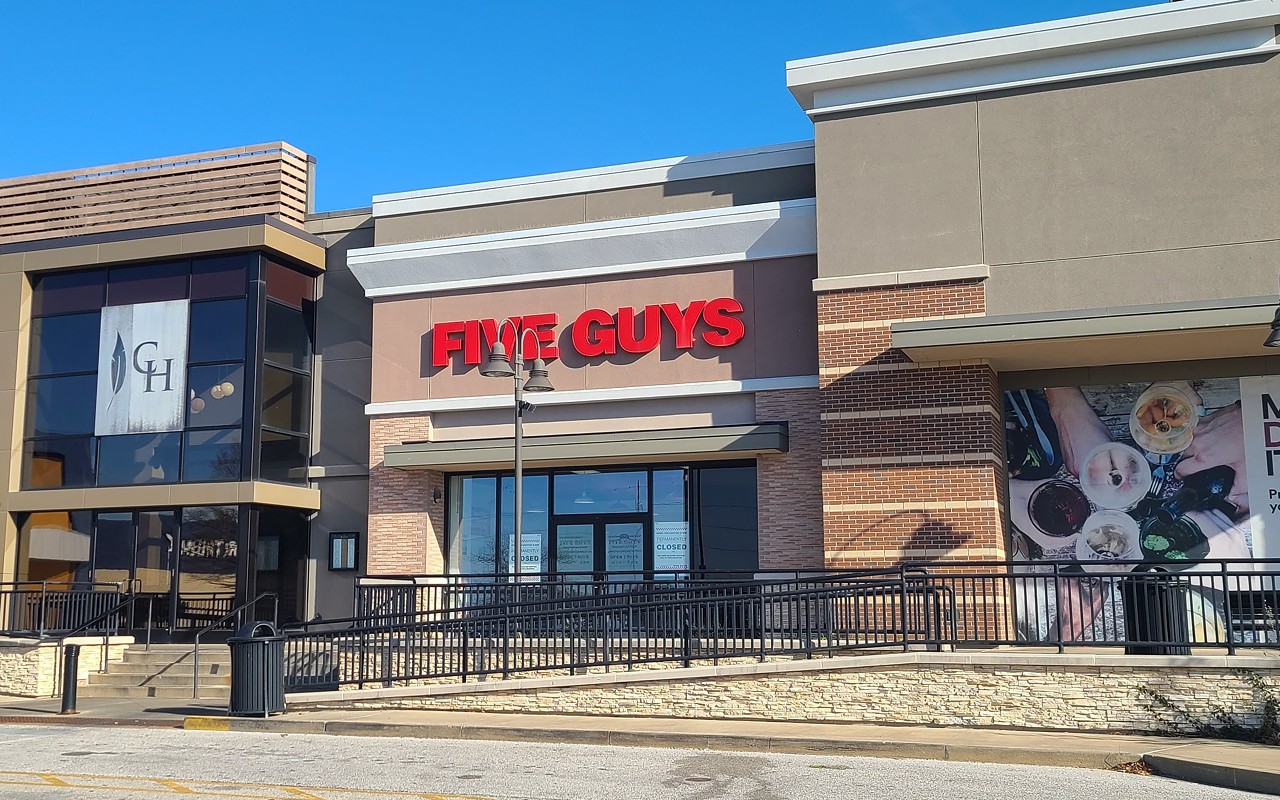 Five Guys closes White Oaks Mall location