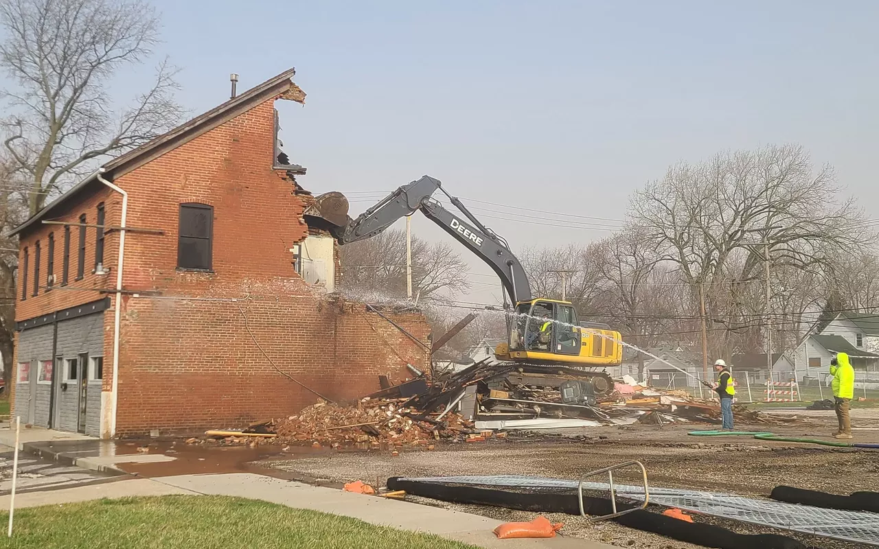 Image: Former Sportsman's Lounge demolished to make way for apartment complex