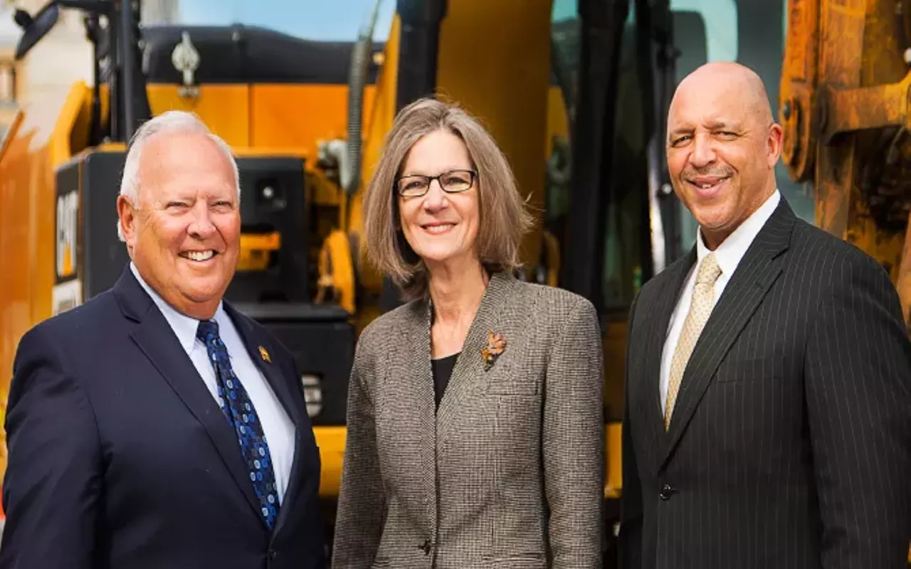 Image: Illinois Realtors make their mark on history