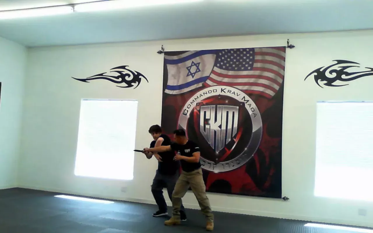 Image: Marine veteran opens self-defense course