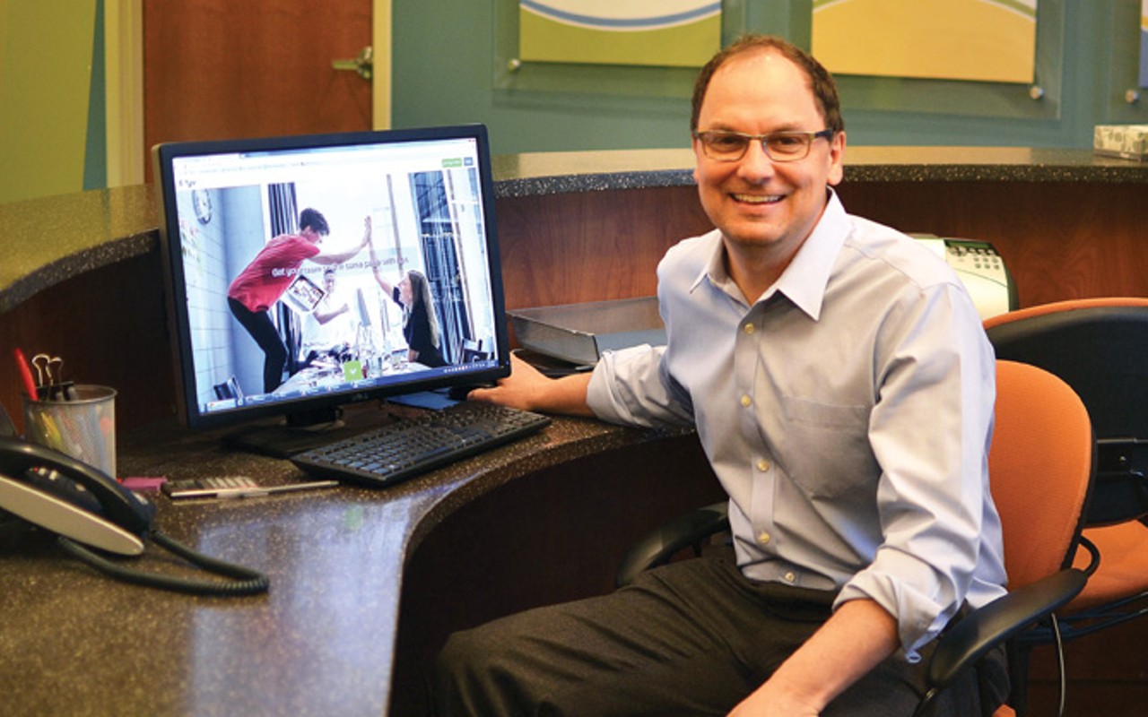No nine-to-&#146;fyv&#146; days for Josh Renken &#150; Local dentist readies online business management tool for rollout