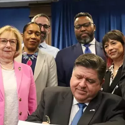 Image: Pritzker signs $55.1B state budget reliant on $700M of new taxes
