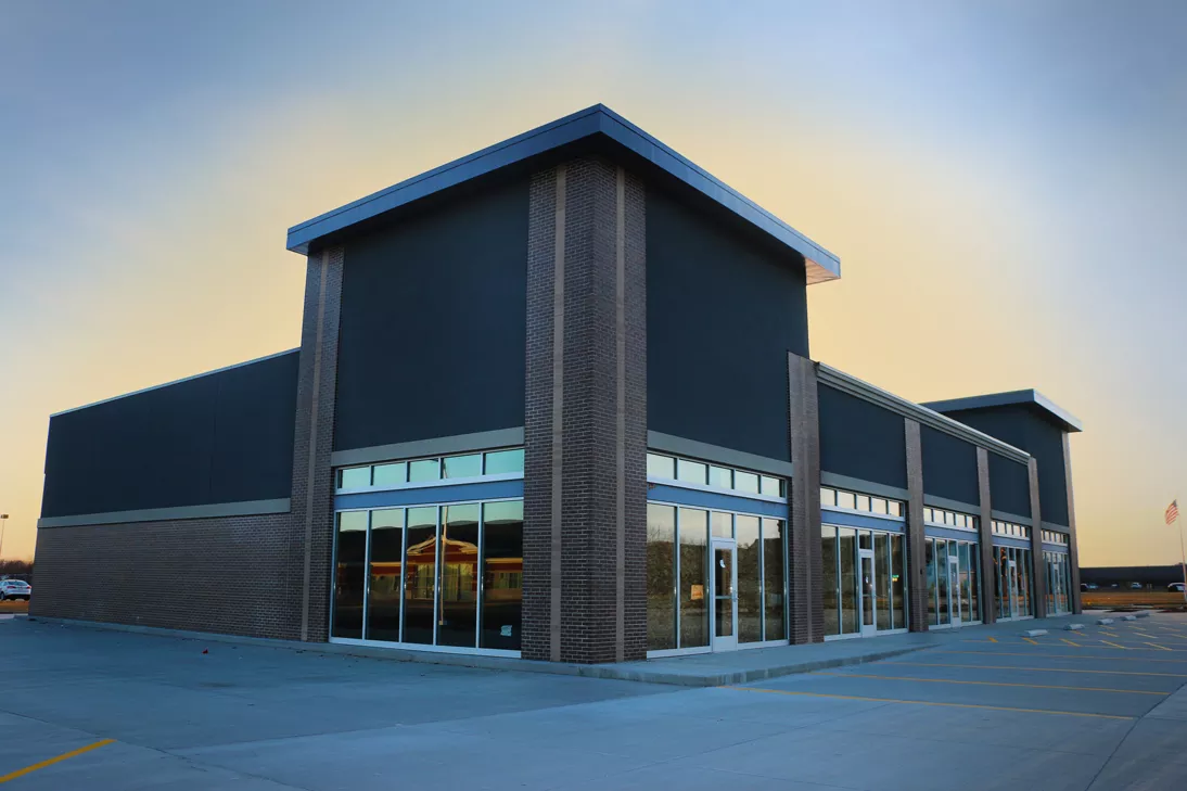 New retail center gets third tenant