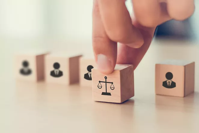 New laws in 2025 will affect Illinois employers